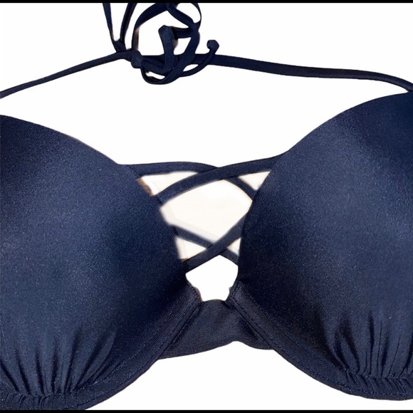 Black Tie-Front Hollister Bikini Top | 32B - Picture 3 of 3